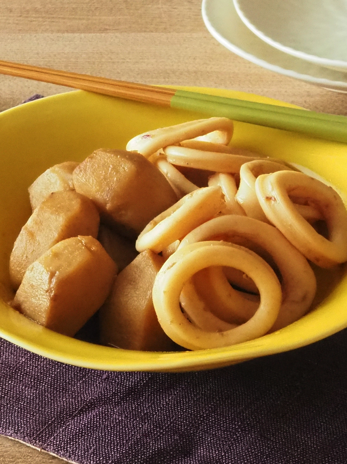 里芋とイカの煮物