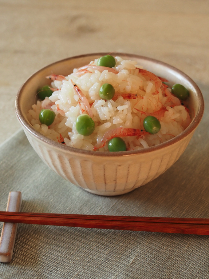 桜えびとグリーンピースのたきこみご飯