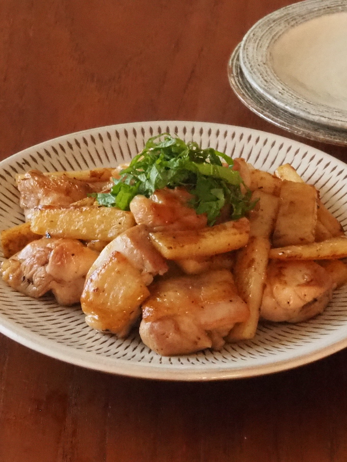 鶏ももと山いものさっぱり甘酢炒め