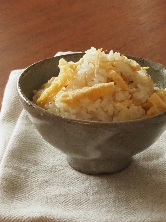 油揚げとしょうがの炊き込みご飯