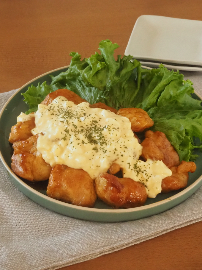 鶏むねのカレー照り焼きタルタルソース添え