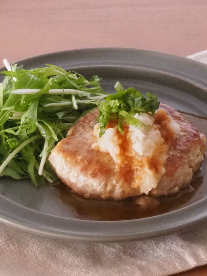 おろしでさっぱり豆腐ハンバーグ