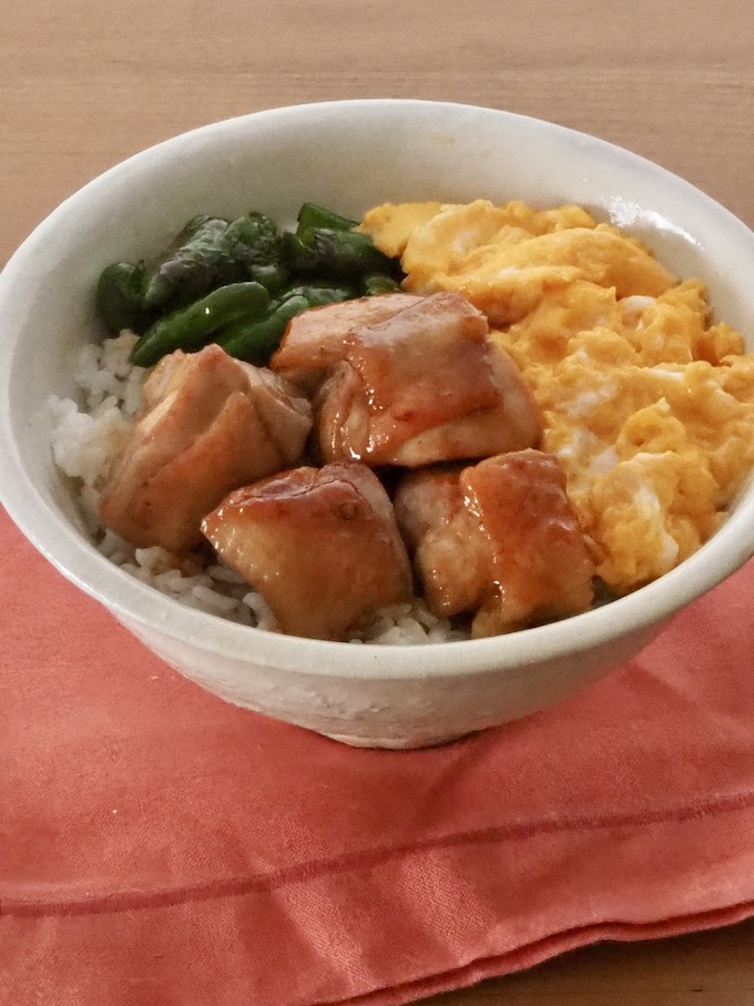 鶏の照り焼きとろとろ卵丼